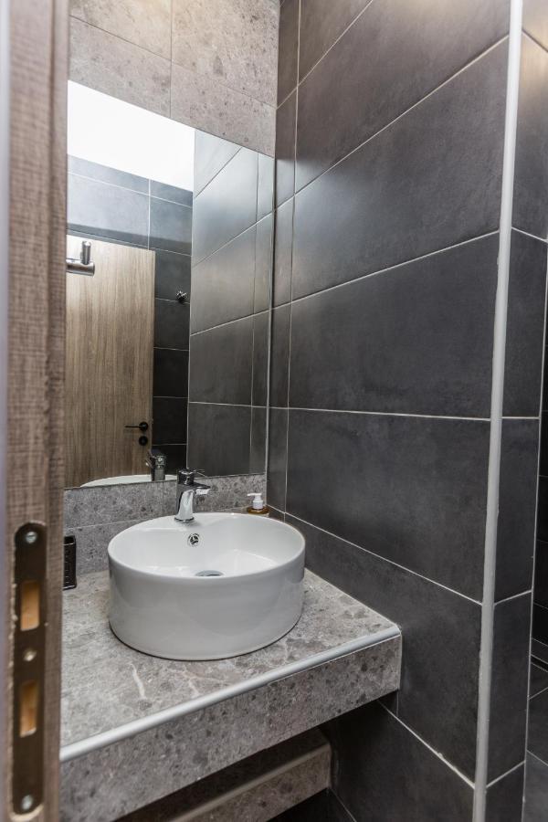 Raise Athens Metro Apartments 外观 照片
